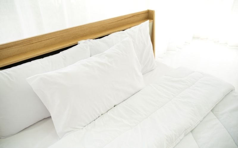 Ga giường màu trắng có vẻ đẹp không bao giờ bị lỗi thời