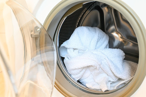 Giặt sạch sẽ khăn sau khi sử dụng