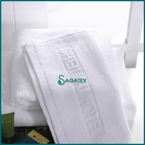 Khăn tắm trắng phổ biến và được ưa thích trên thị trường khăn tắm khách sạn